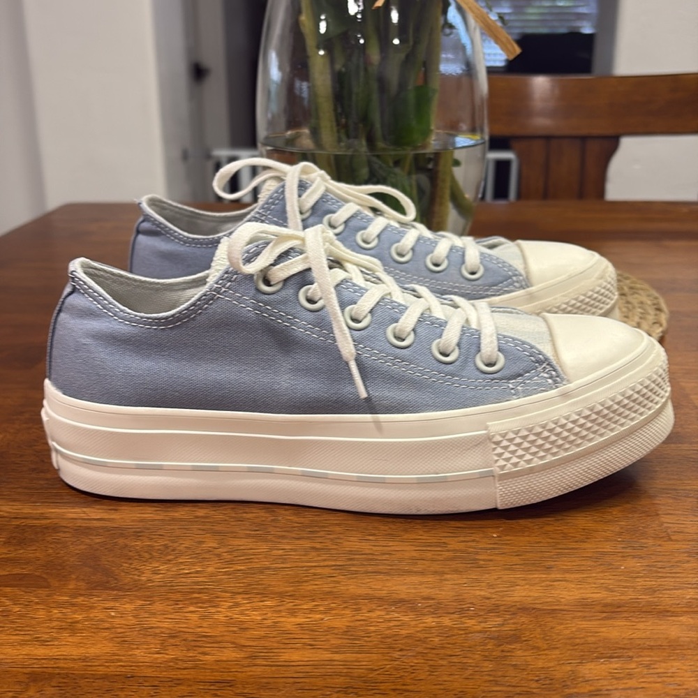 Converse Sneakers - Picture 4 of 7